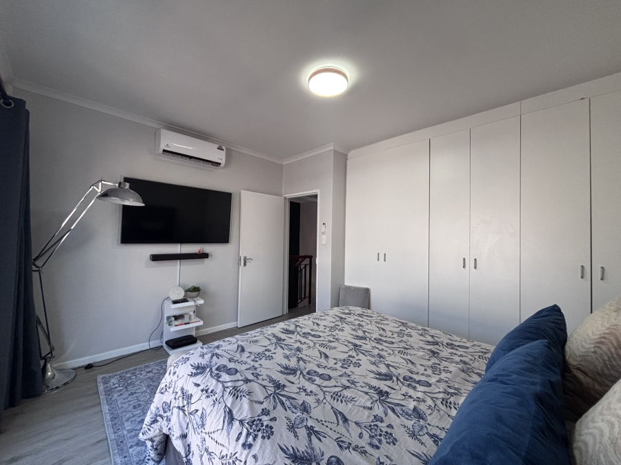 To Let 2 Bedroom Property for Rent in Parklands Western Cape